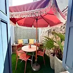 La Des Remparts View And Private Patio *