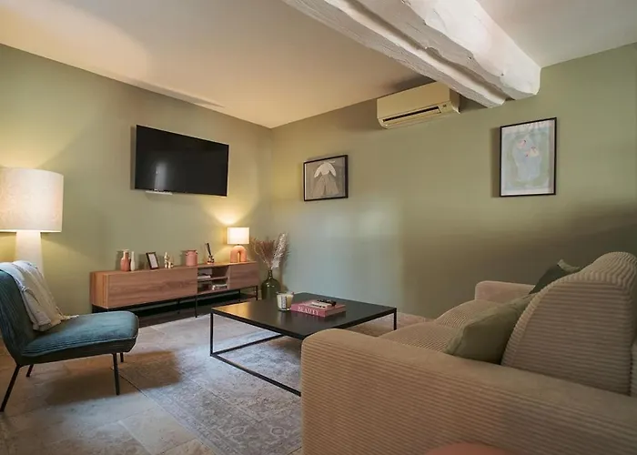 La Des Remparts View And Private Patio * Carcassonne