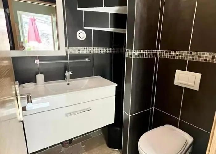 La Des Remparts View And Private Patio Semesterbostad Carcassonne