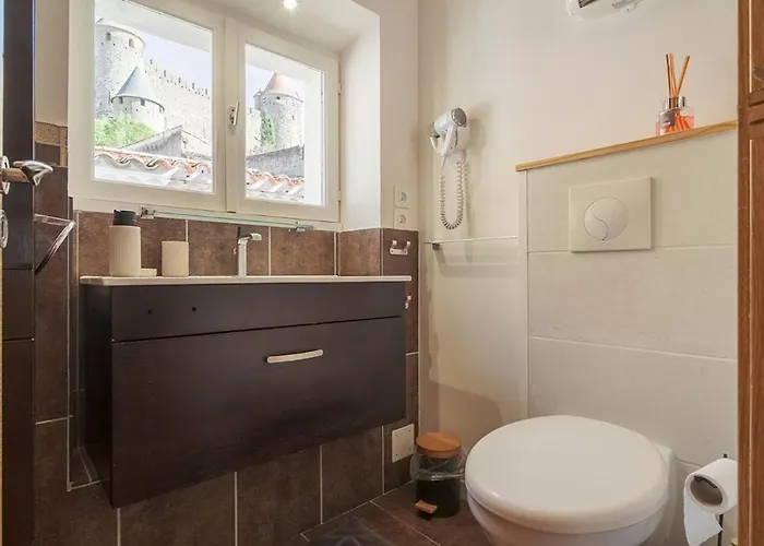 Semesterbostad La Des Remparts View And Private Patio