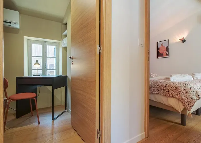 La Des Remparts View And Private Patio Semesterbostad *